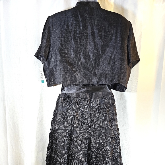 2/$20 R&M Richard's 2PC Dress Set - Picture 9 of 9